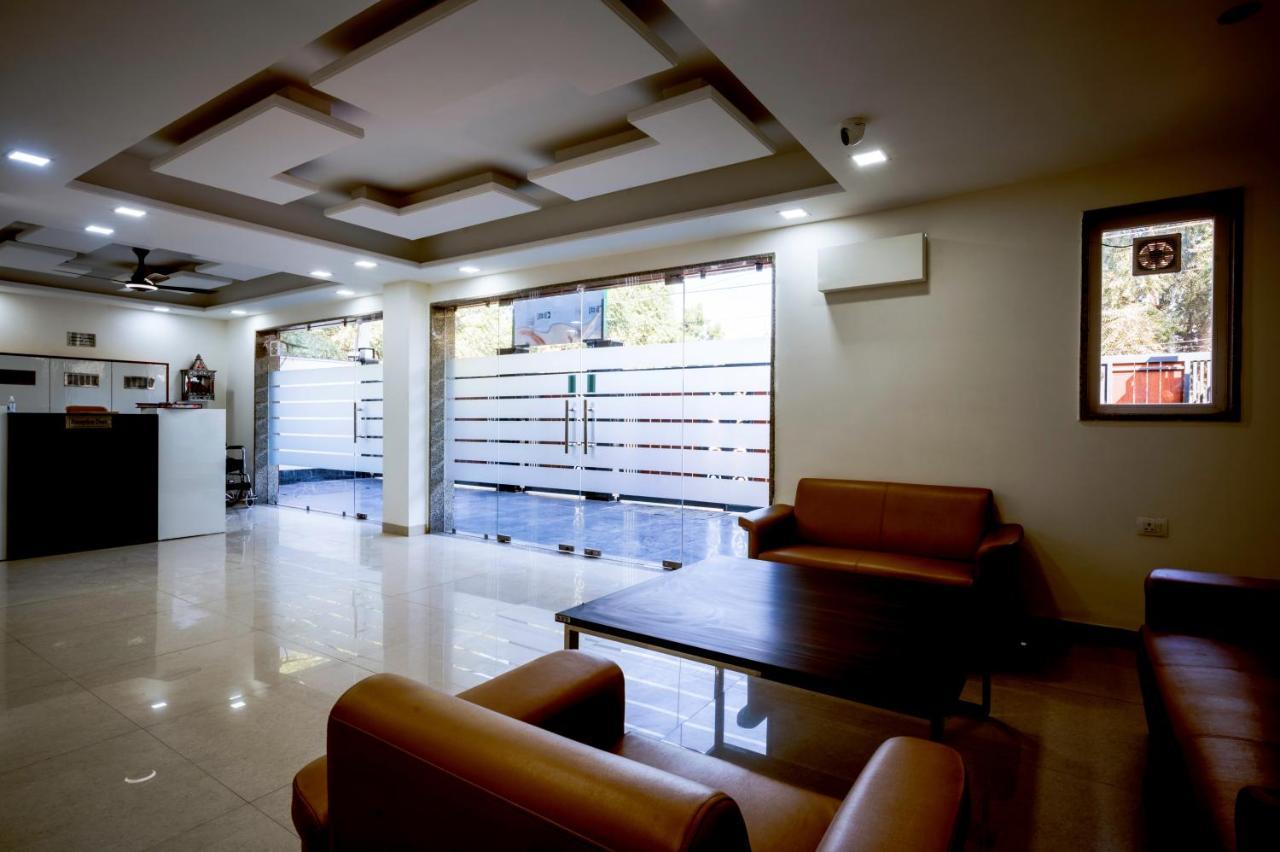 The Palms Inn I Near Medanta Medicity I Sec-38 Gurgaon Exterior foto