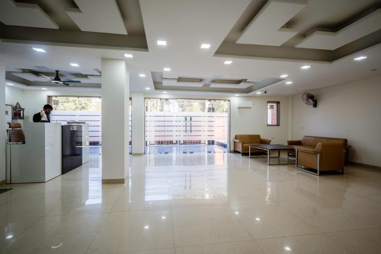 The Palms Inn I Near Medanta Medicity I Sec-38 Gurgaon Exterior foto