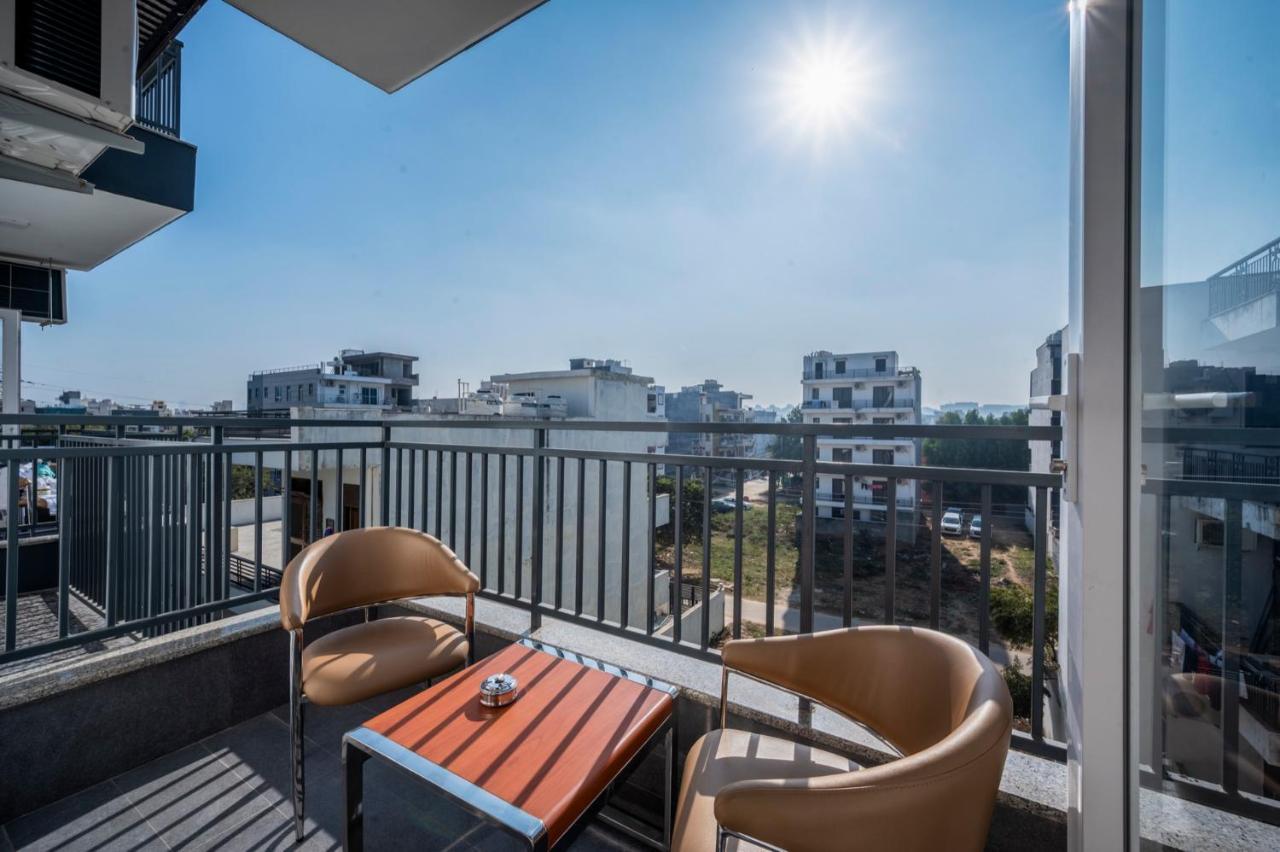 The Palms Inn I Near Medanta Medicity I Sec-38 Gurgaon Exterior foto